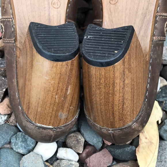 💙Dansko Rikki Brown Leather Clogs - Picture 9 of 11